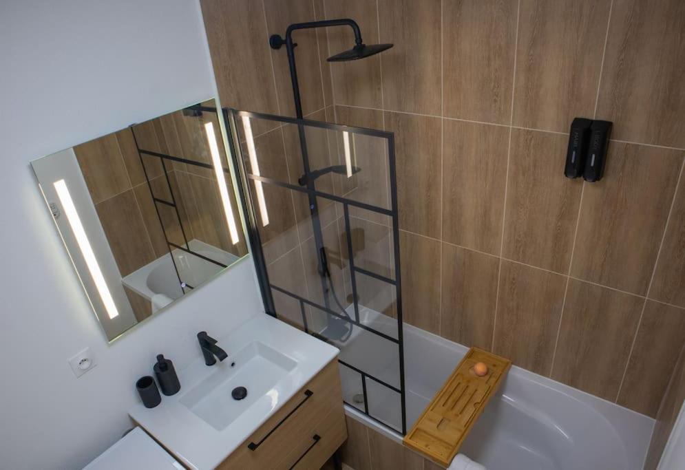 Luxury Apartment «Le Jurassien», Gex-Geneve Cessy Extérieur photo
