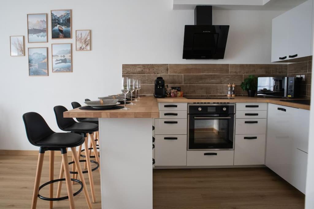 Luxury Apartment «Le Jurassien», Gex-Geneve Cessy Extérieur photo